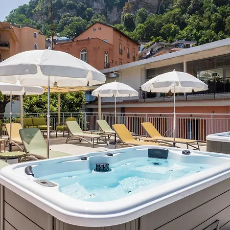 Futura Funky House - De Vivo Realty *